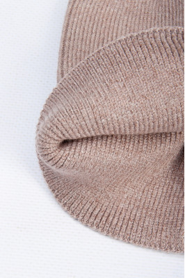 Шапка жіноча